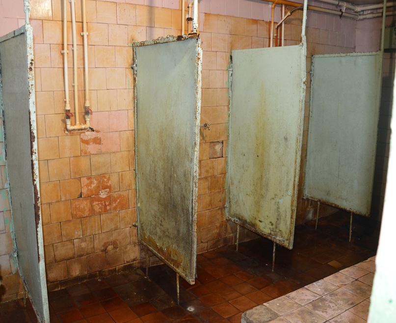 В ярославском общежитии квартиру обустроили в приватизированном туалете  