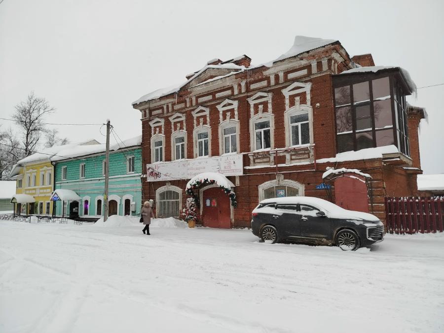 Роза у собора. Чем славится город Кадников Вологодской области? | ФОТО АВТОРА