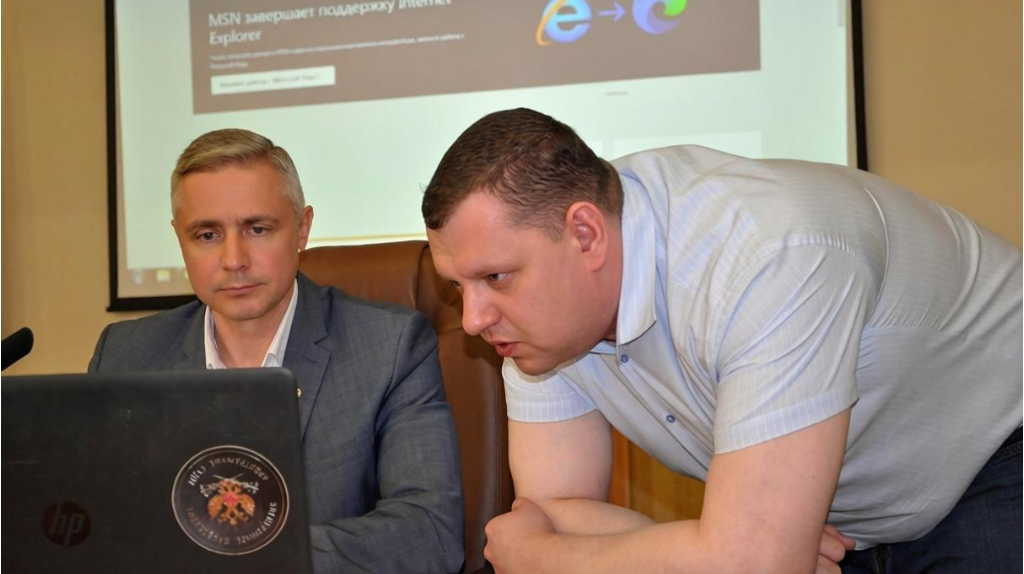 Брянских судей научили пользоваться нейросетями