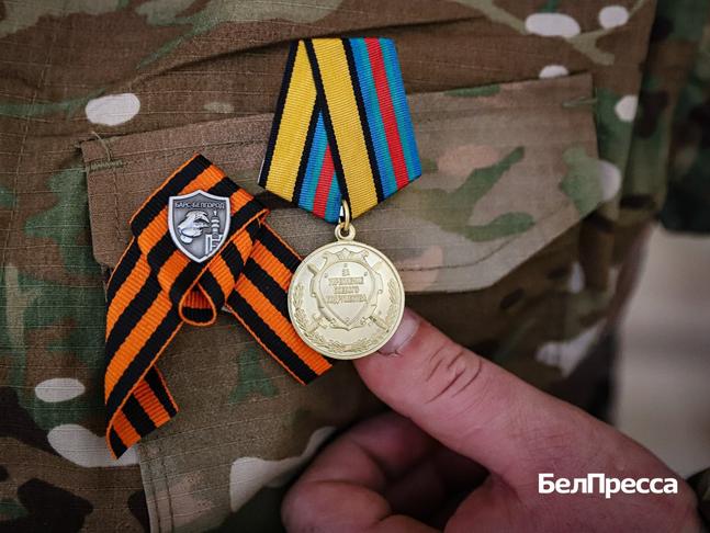 В Белгороде наградили 49 бойцов спецотряда «БАРС» - Изображение 1
