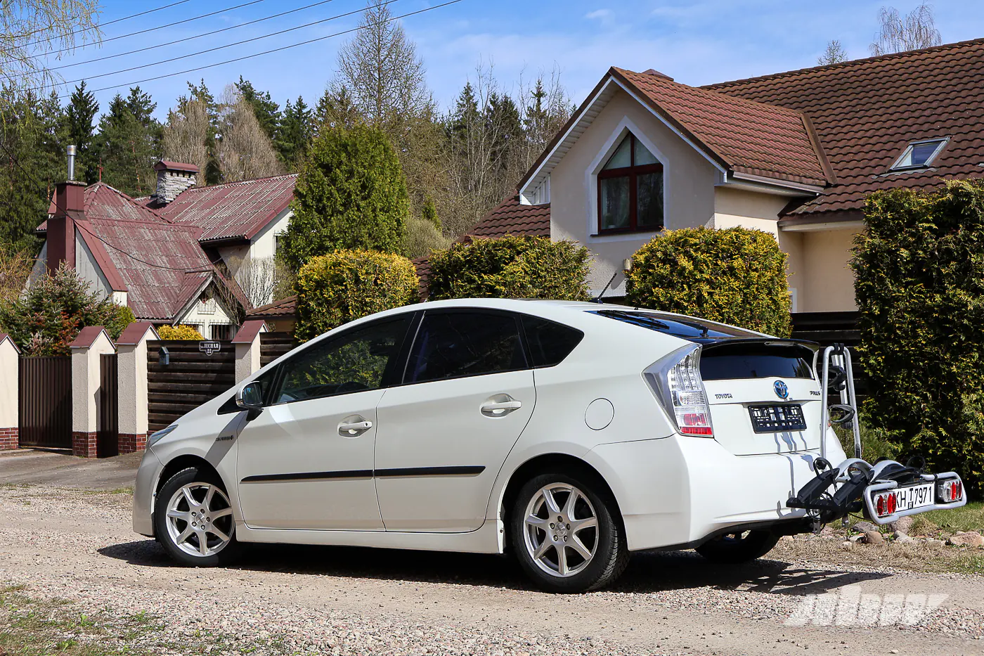 Вайб и экономия: секонд-тест Toyota Prius XW30 с пропановым ГБО