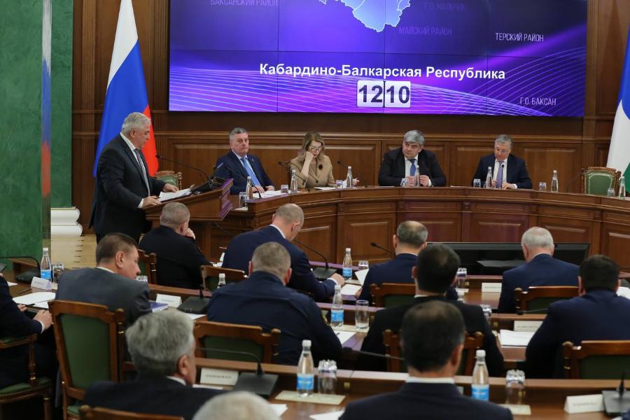 Глава КБР Казбек Коков провел заседание по вопросам обеспечения правопорядка в республике