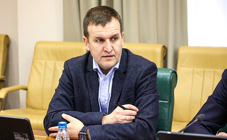 Круглый стол на тему «О совершенствовании моделей рынка, отраслевой и антимонопольной политики в условиях динамично развивающихся рынков телекоммуникаций и информационных технологий»