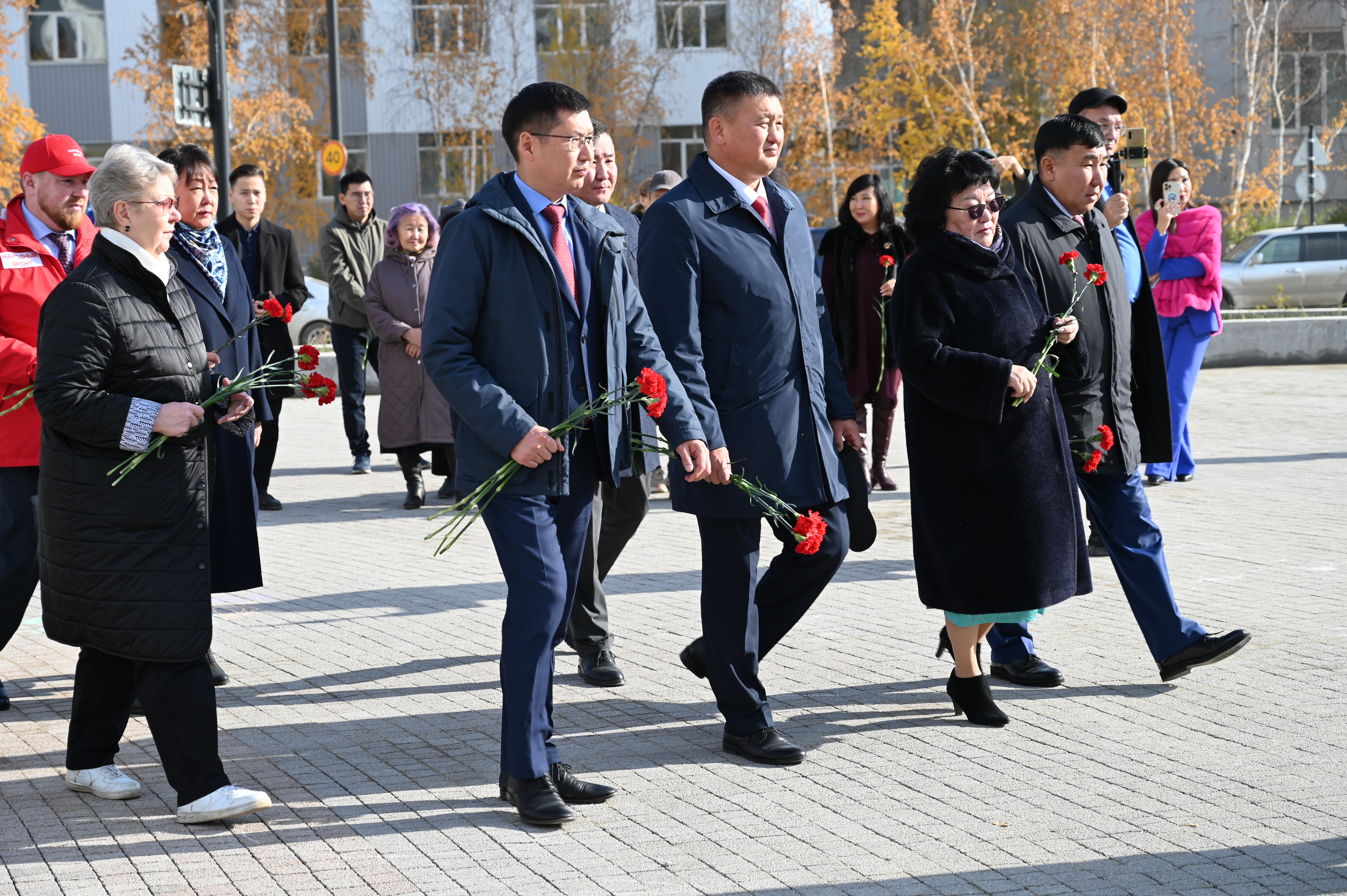 Министр имущественных и земельных отношений Павел Иванов принял участие в возложении цветов к памятнику Алексея Елисеевича Кулаковского.