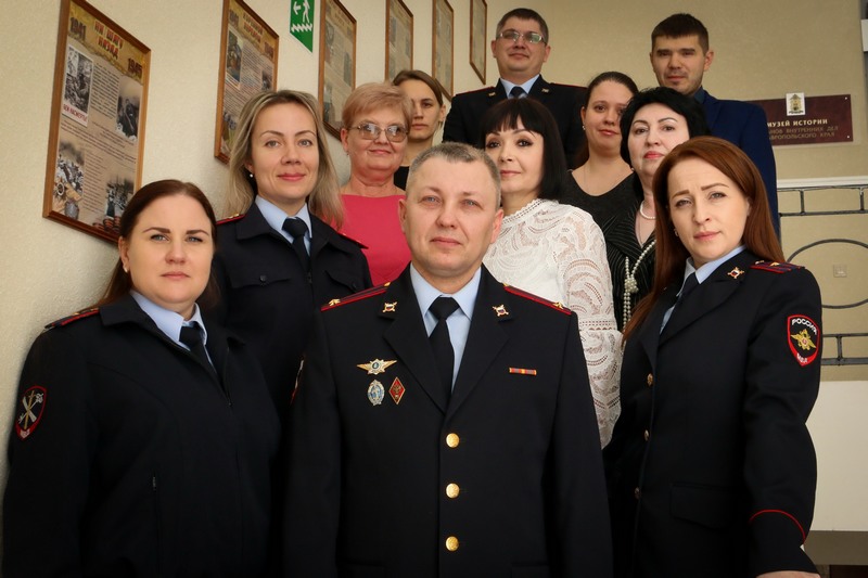 12 февраля праздник лрр. делопроизводитель в полиции. делопроизводства и режима мвд. день образования лрр. инспектор лрр росгвардия.