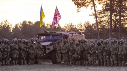 Боевики ВСУ и западные военные инструкторы