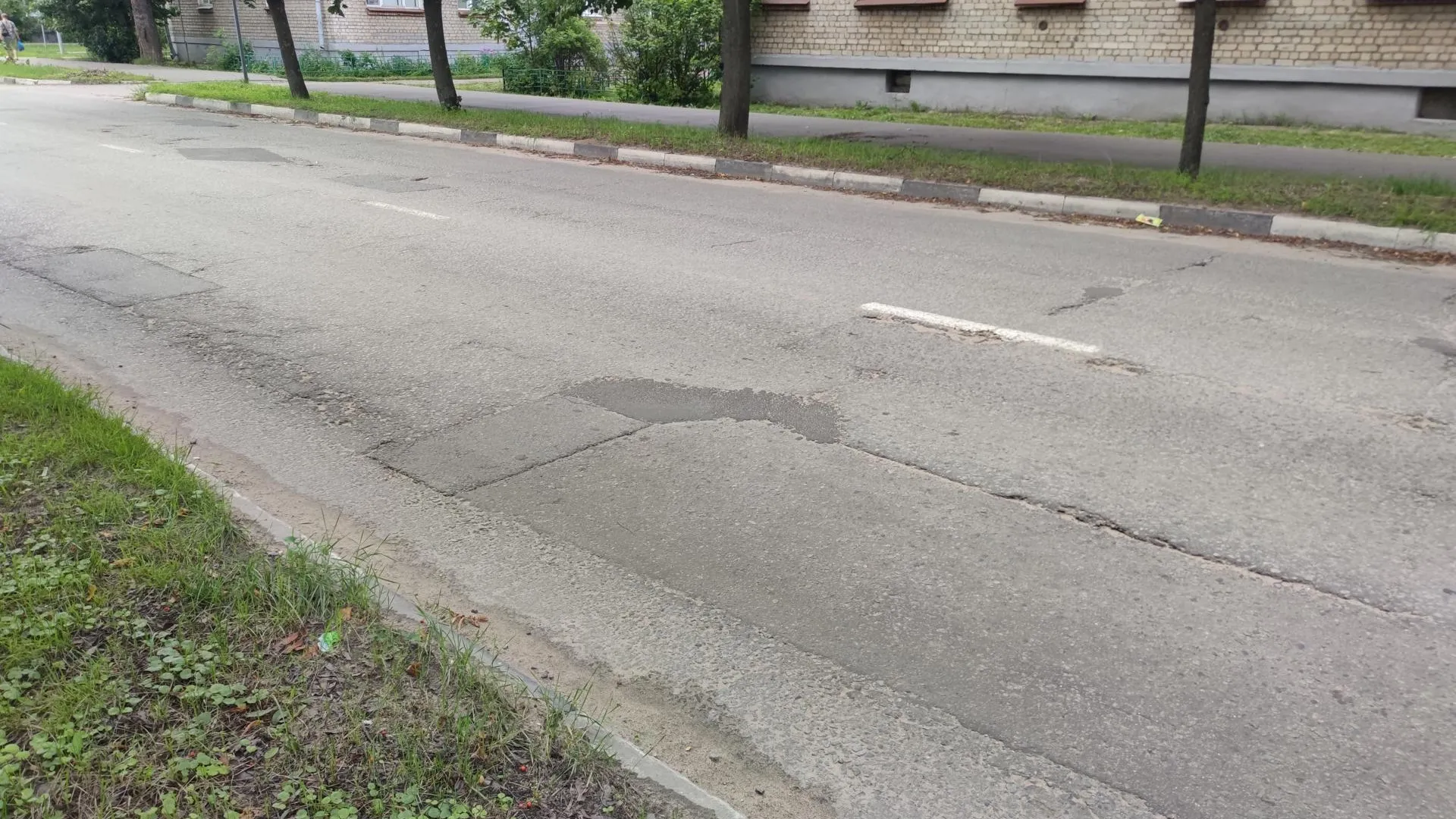 Безопасность в школе. Ритуальные муниципальные услуги дубна. Дубна. Мбу дубна. Город дубна московская стул памятник.