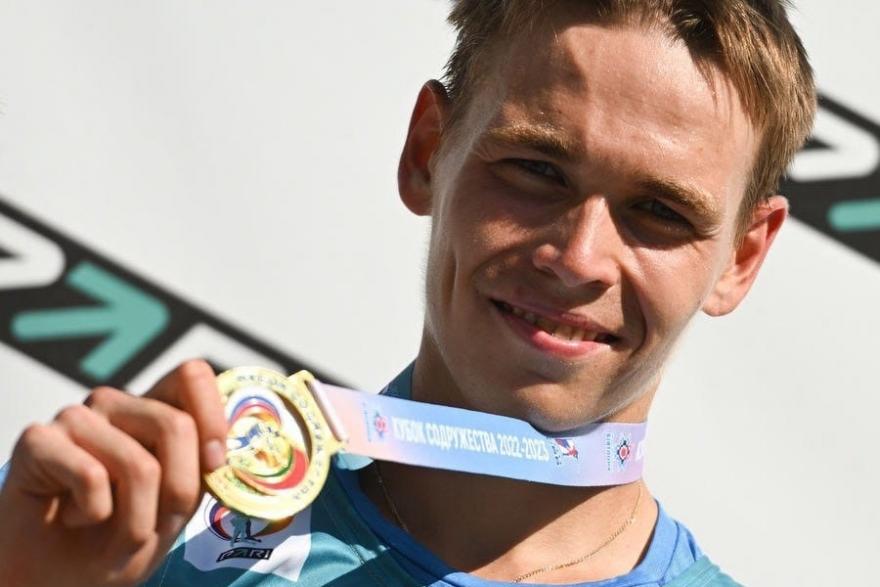 Курганский биатлонист забрал золото на первом этапе Кубка Содружества