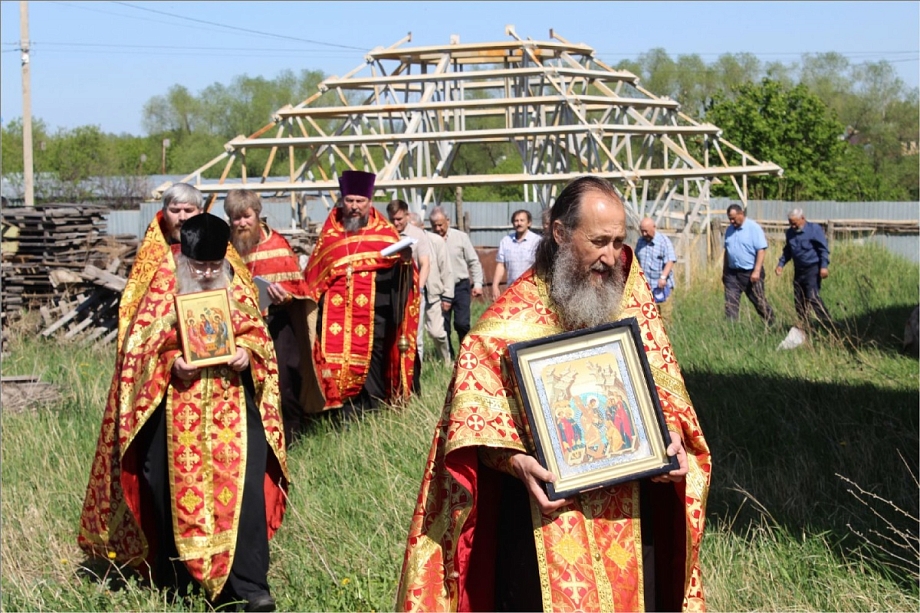 Погода в мелекесе тукаевский. Молебное пение.