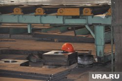 Несколько лет назад завод цветного литья банкротился, но после был возрожден приезжим инвестором