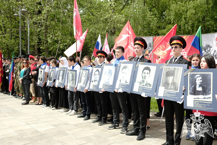 Росгвардейцы Дагестана присоединились к акции «Вахта памяти»