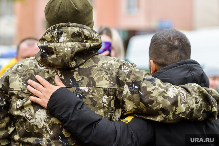 Отправка мобилизованных из Калининского военкомата. Челябинск, призывники, мобилизация, мобилизованные