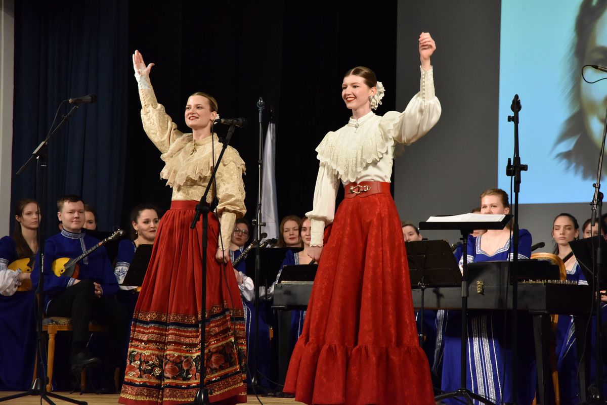 На сцене Дома ученых им. А.П. Александрова подвели итоги первого Всероссийского конкурса народно-певческого искусства