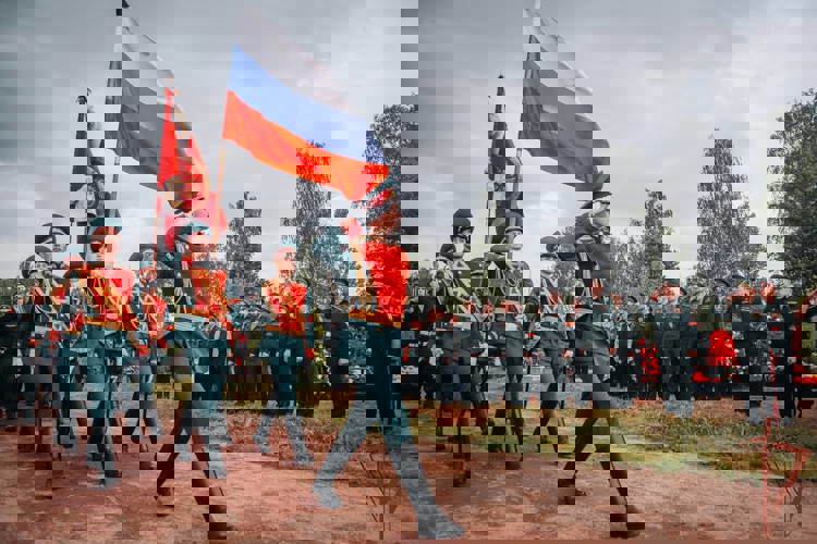 Росгвардейцы отдали воинские почести на похоронах ветерана Великой Отечественной войны полковника в отставке Владимира Слепова