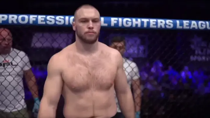 Боец PFL Билостенный пригрозил сняться с боя в случае запрета на флаг России