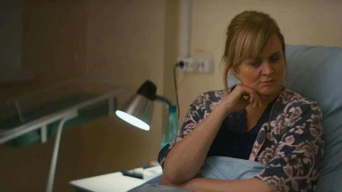 Обычная женщина сериал катя. Юлия мельникова обычная женщина. Обычная женщина сериал гришковец. Очиай обычная женщина недавно пережившая. Анна михалкова.