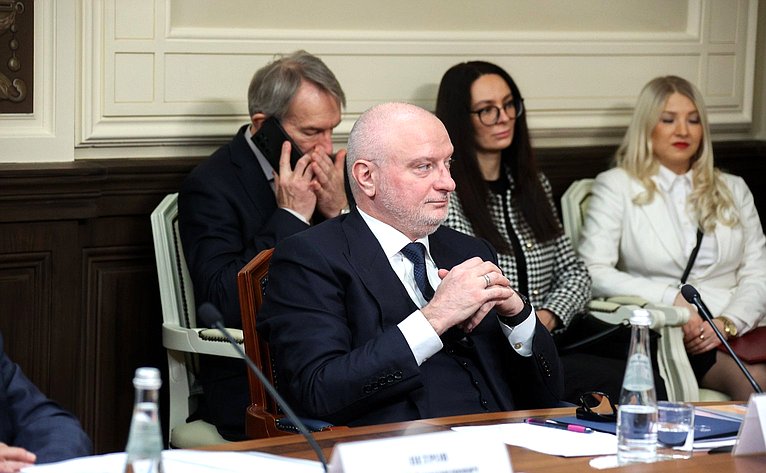 Андрей Клишас