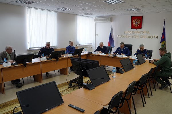 Первый заместитель начальника УФСИН России по Тюменской области принял участие в совместном личном приеме граждан в региональной прокуратуре