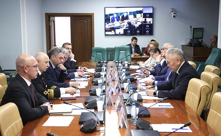 Совещание Комитета Совета Федерации по федеративному устройству, региональной политике, местному самоуправлению и делам Севера совместно с Советом по вопросам развития Дальнего Востока, Арктики и Антарктики при СФ