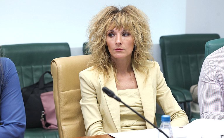 Совещание Комитета Совета Федерации по федеративному устройству, региональной политике, МСУ и делам Севера на тему «Актуальные проблемы проведения общих собраний собственников помещений в многоквартирных домах с использованием информационных систем»