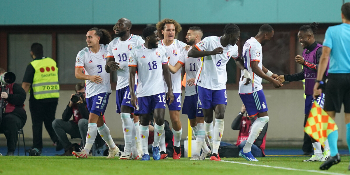 Румыния и беларусь. За кого румыния. Бельгия футбол. Сборная бельгии кевин де брейне по футболу 2022 фото. Бельгия.