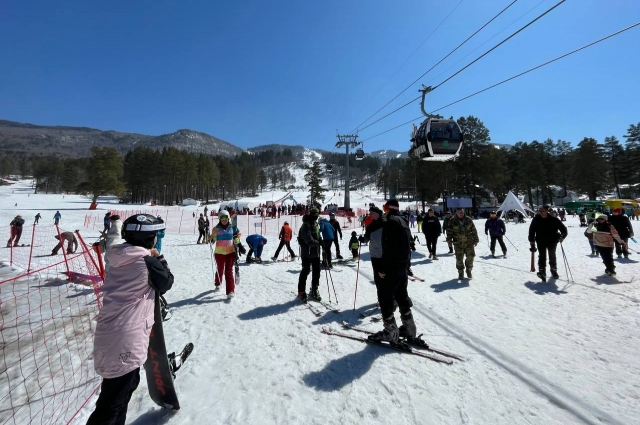 В Горном Алтае растет популярность и зимнего туризма.