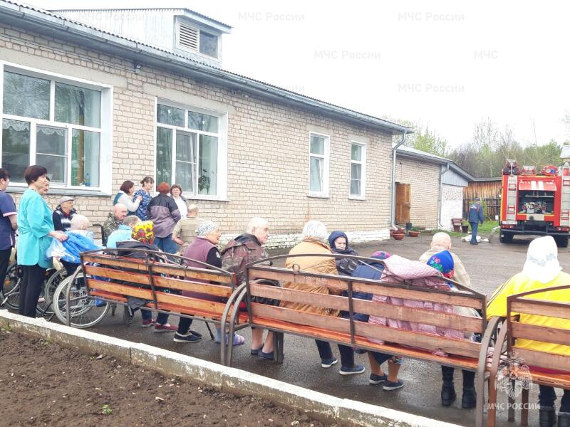 На объекте социальной сферы Уржумского района прошла тренировка по эвакуации
