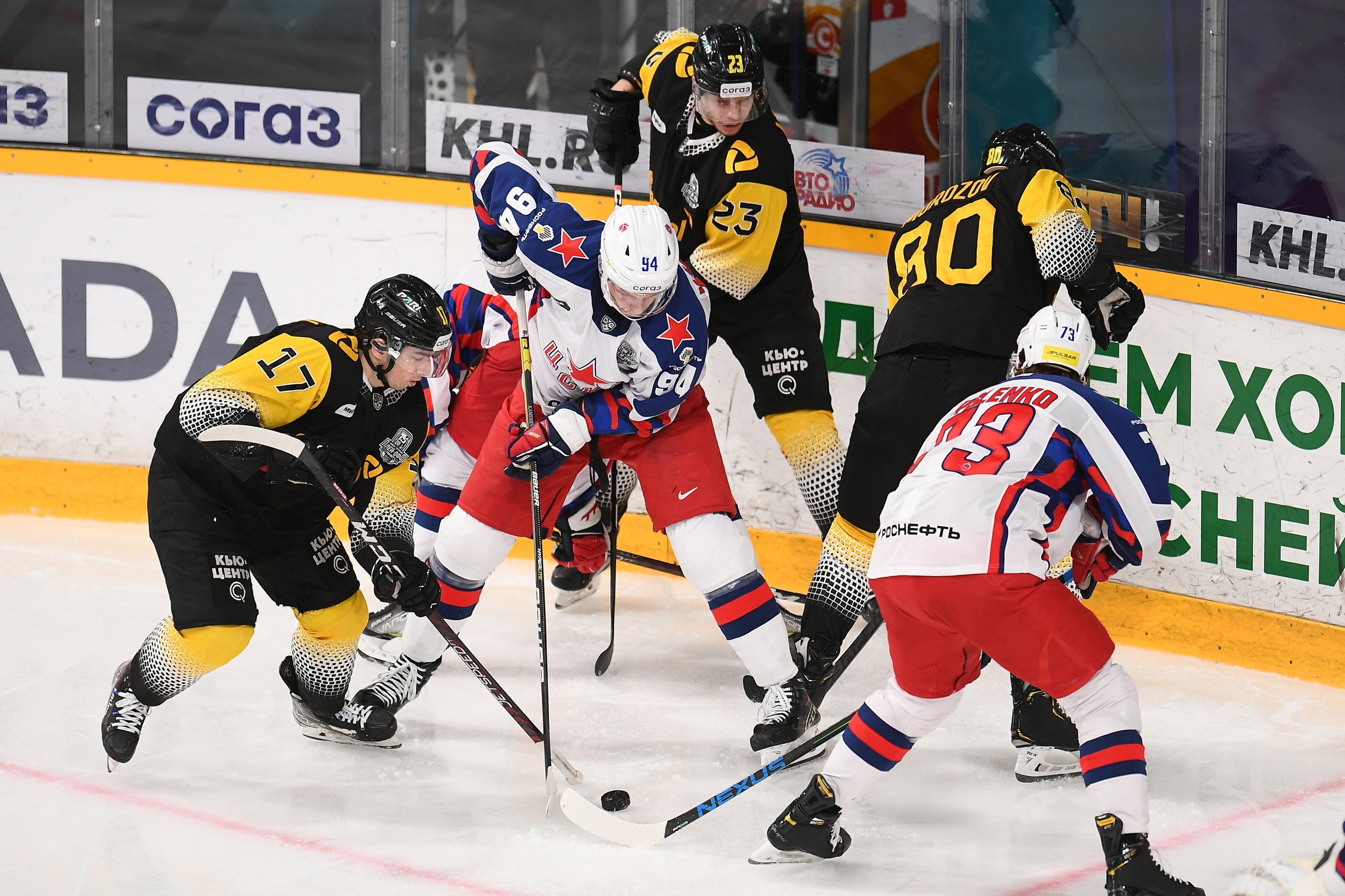 Северсталь цска прямая трансляция. Трансляция северсталь цска сегодня. Цска игровой. Защитник в хоккее. Цска кхл.