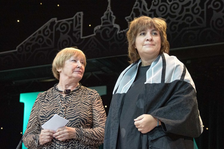 Киновед Дарья Митина (на фото справа) в 12-й раз приезжает на казанский кинофорум и считает его «номером один» среди тех фестивалей, которые проходят не в Москве