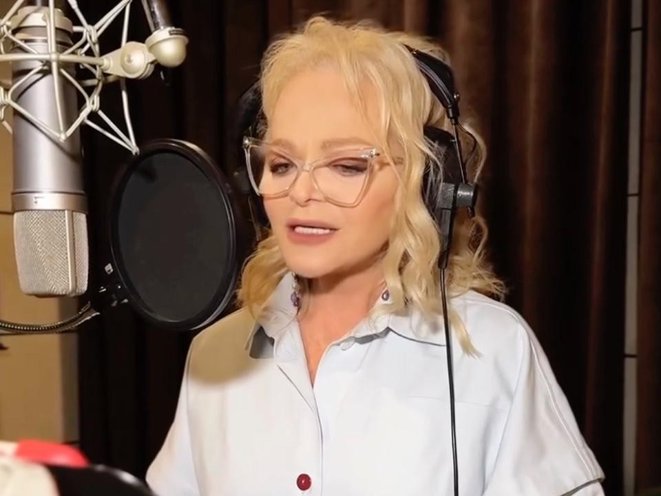 Слезы вместо инфаркта: чем может закончиться история вокруг Ларисы Долиной