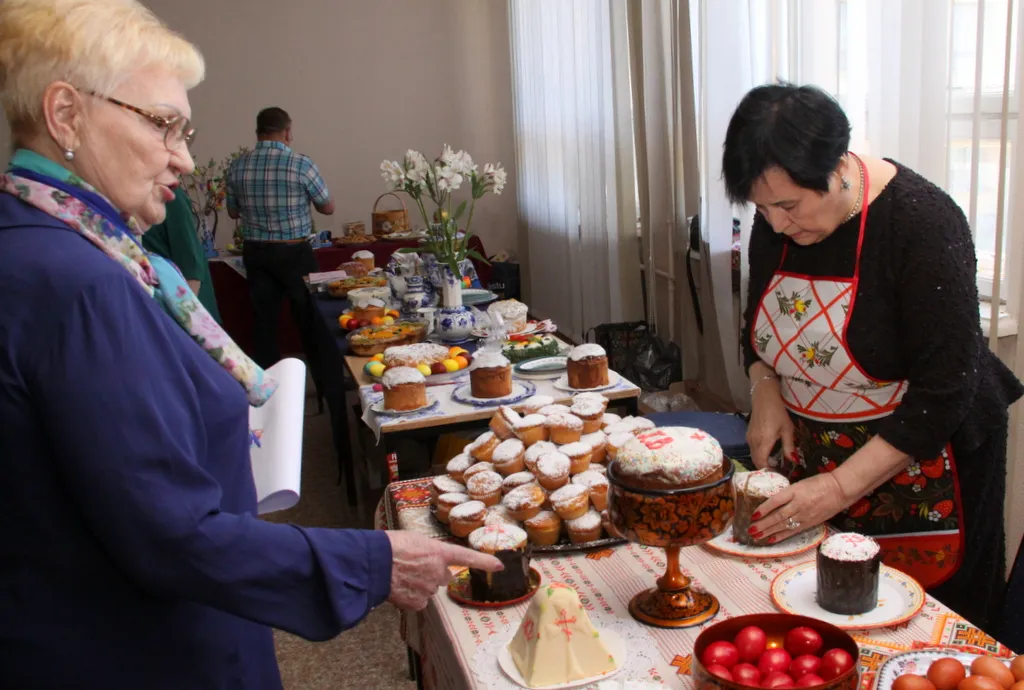 Евгений Капов: Русская песня под куличи в эстонском городе Кохтла-Ярве