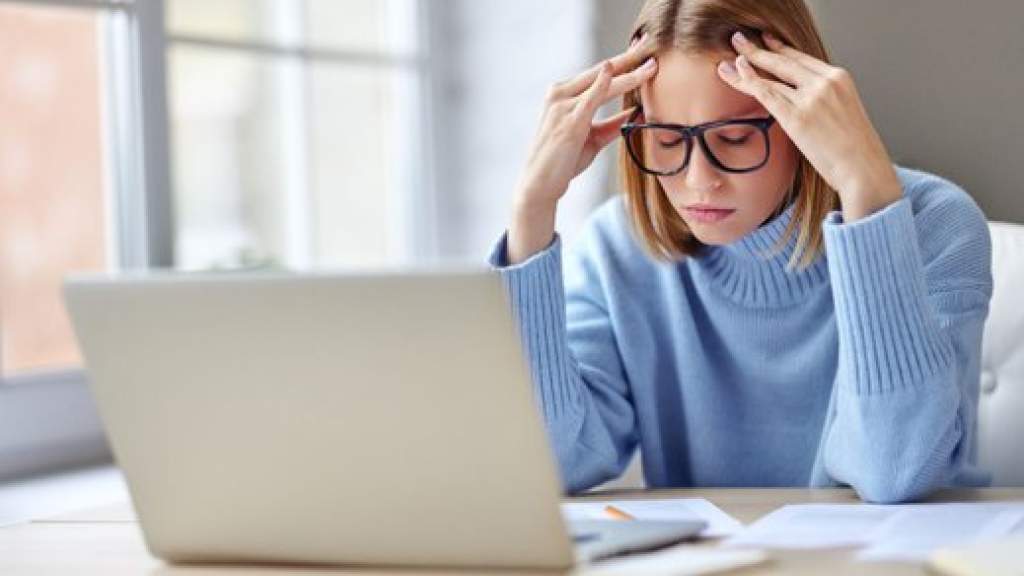 Как быстро взбодриться, если хочется спать: утром, на работе, днем