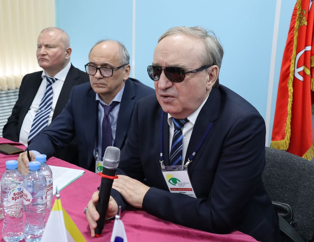 Президент ВОС В. В, Сипкин подводит итоги заседания Совета директоров ВОС