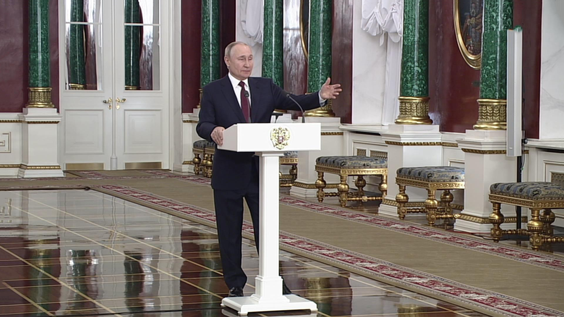 Пресс конференция путина 2018. Где проходит итоги года с путиным. Пресс-конференция президента россии в. Пресс конференция путина. Москва места для конференций.