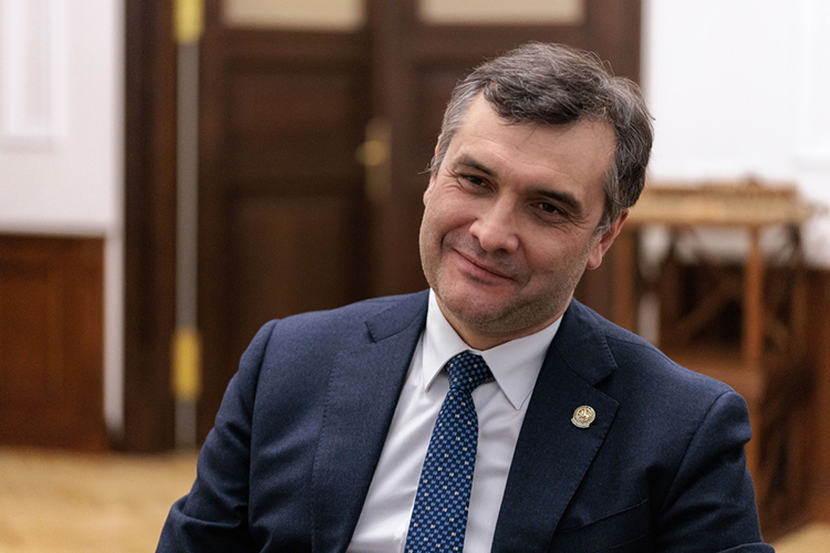 Как минимум два варианта продолжения карьеры будет у Марселя Миннуллина после отставки с поста министра здравоохранения