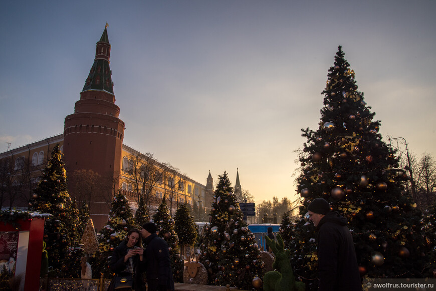 Новогодняя снежная Москва