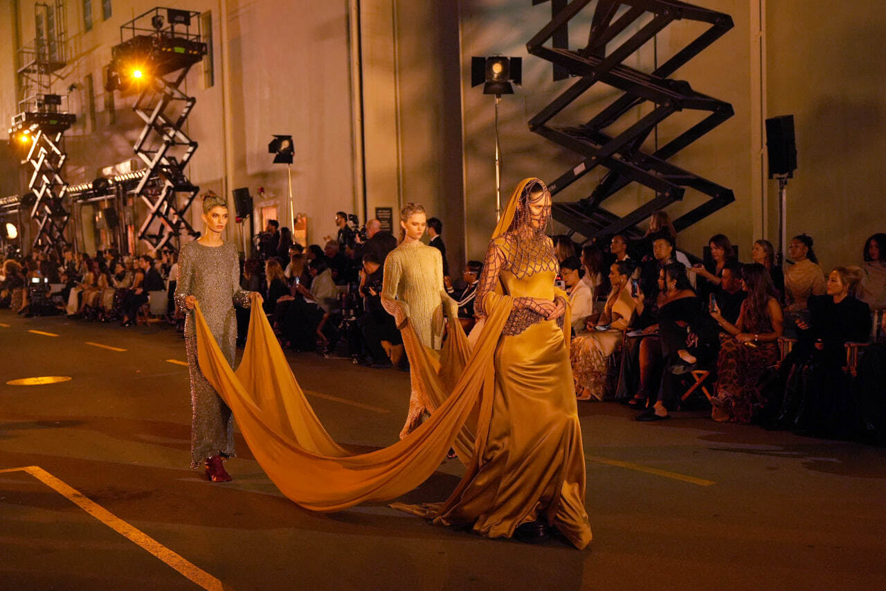 %u041C%u043E%u0434%u0435%u043B%u0438%20%u043D%u0430%20%u043F%u043E%u0434%u0438%u0443%u043C%u0435%20Vogue%20World%202025