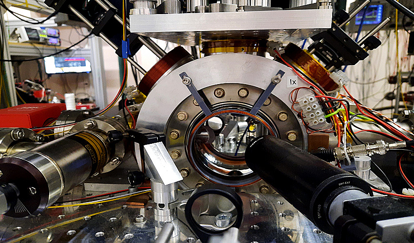 От атомных часов к квантовому компьютеру