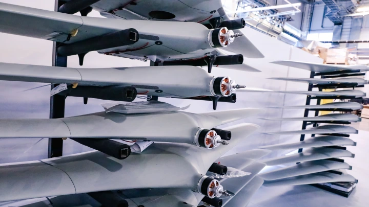 Армия России ударила по военной инфраструктуре в Киеве и других городах Украины