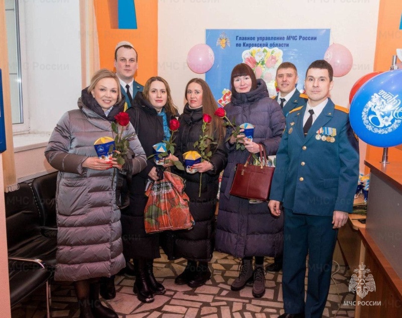 C праздникoм, дoрогие коллеги!