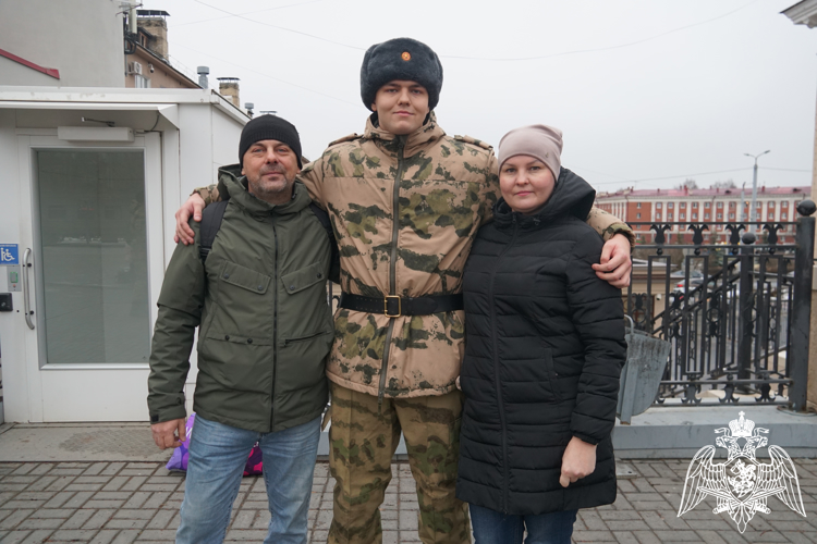 Призывники из Карелии отправились служить в войсковые части Северо-Западного округа Росгвардии (видео)