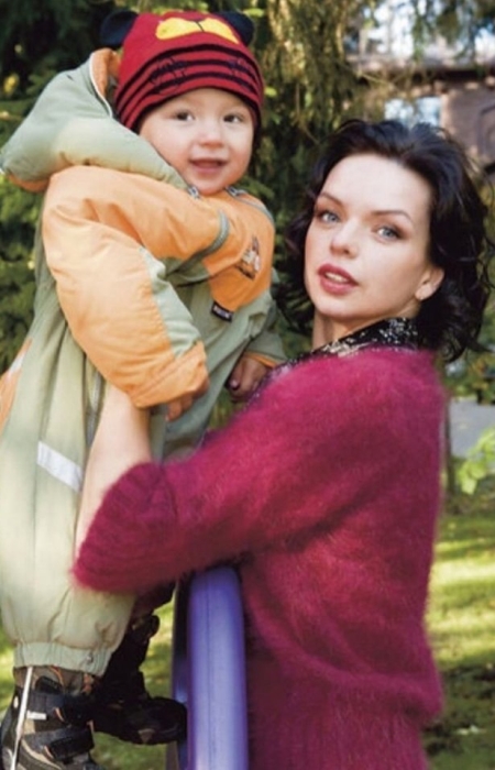 Алиса гребенщикова сын от авербуха фото Cinema: to Alisa Grebenshchikov - 45: Why the daughter of the known musician lef