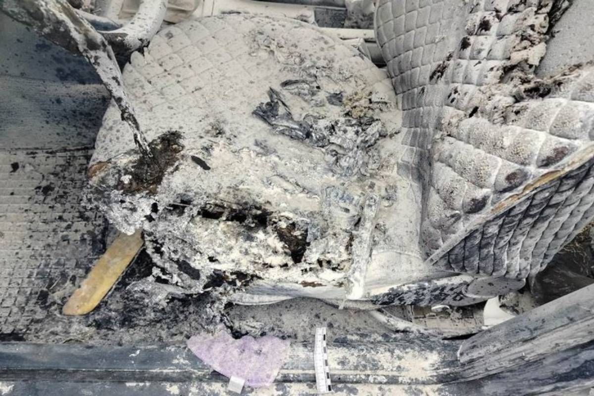 Угнанный автомобиль проехал 200 метров и заглох – угонщик поджег Audi в городе