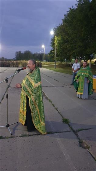 Отец Михаил Калачиков