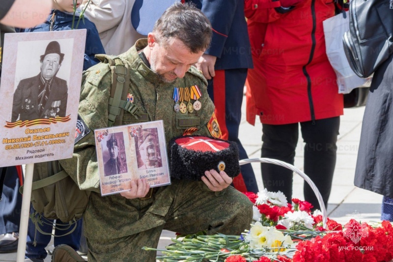 Кировские спасaтели приняли участие в торжественных мероприятиях в честь юбилея Великой Победы