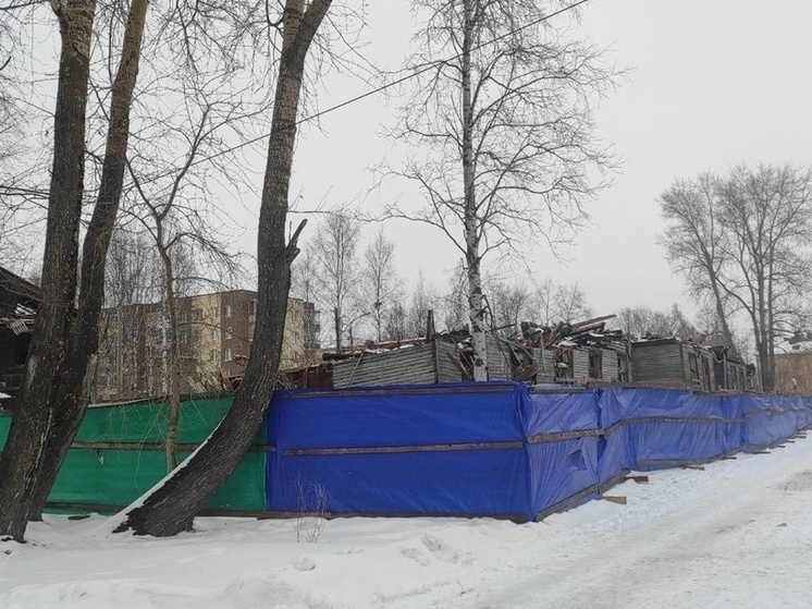Аварийных деревяшек в Северодвинске становится меньше