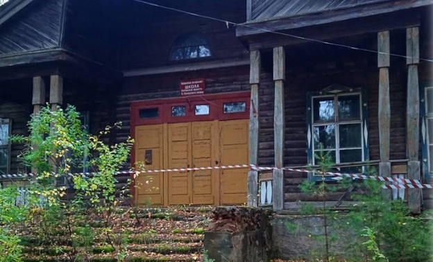 Школу в поселке Казанка продают за бесценок