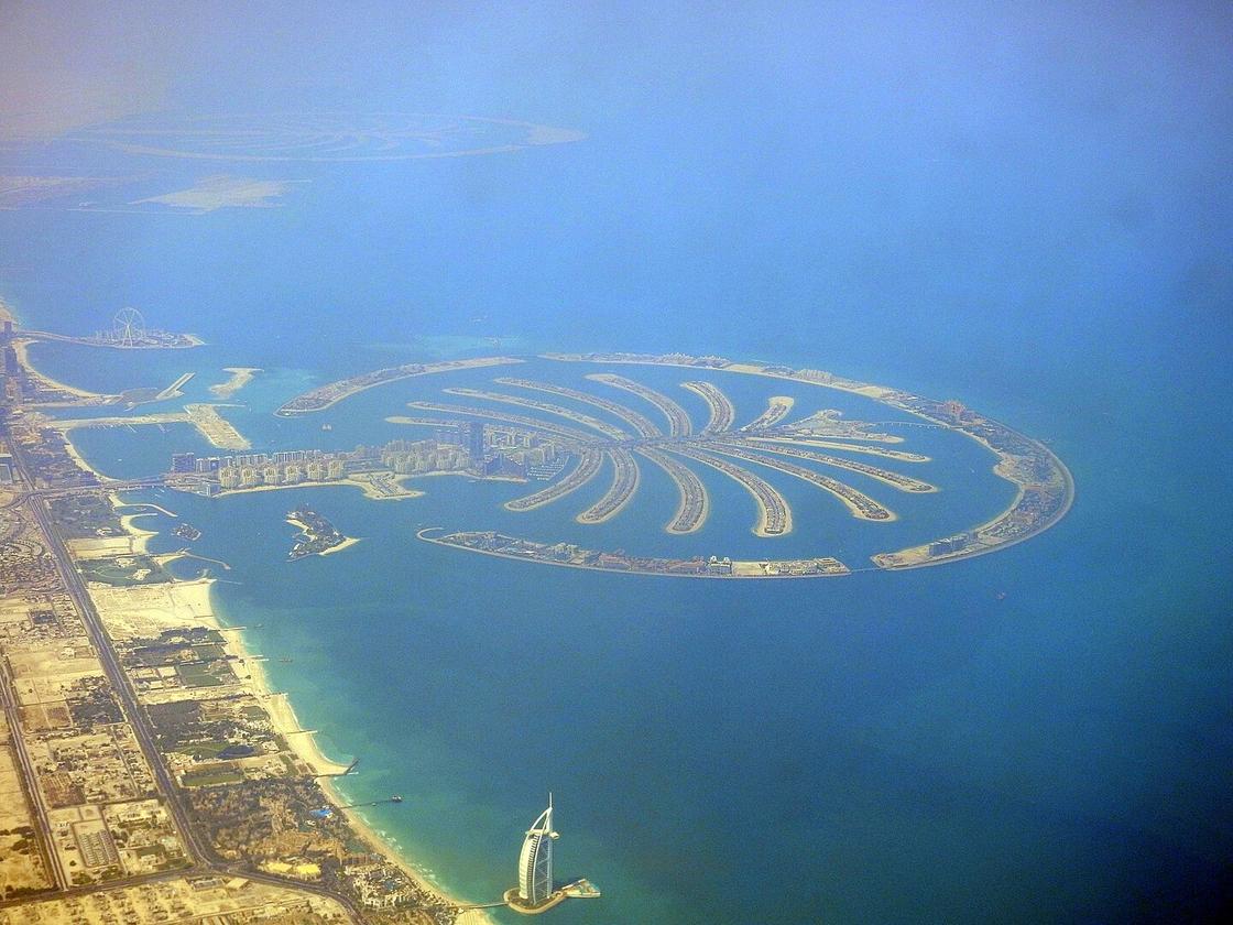 Остров Палм-Джумейра в Дубае