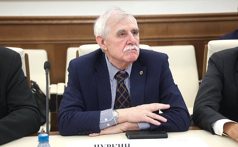 Совещание Комитета Совета Федерации по аграрно-продовольственной политике и природопользованию «О реализации Всероссийской программы «Деревья – памятники живой Природы»»