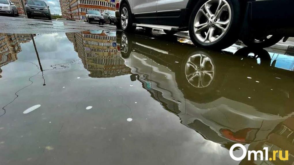 К Омску приближается вторая волна ливней. Куда звонить при подтоплении?